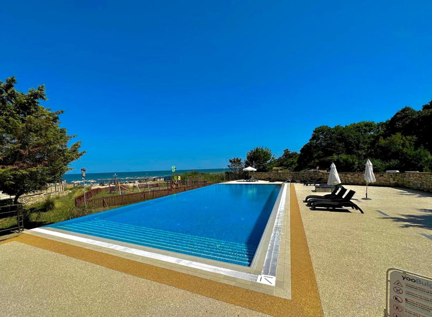 Sea View Penthouse Apartment Obzor Luaran gambar