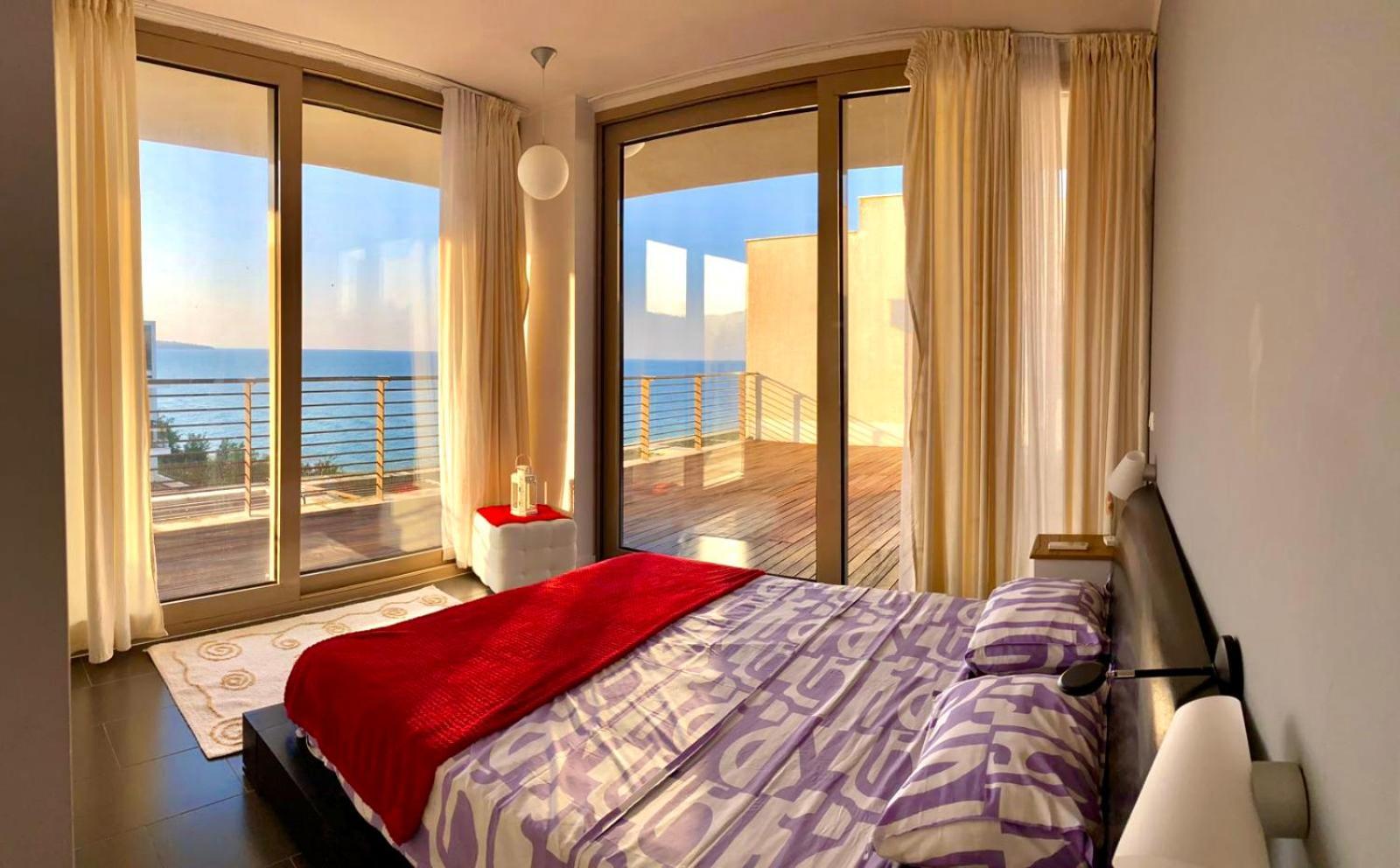 Sea View Penthouse Apartment Obzor Luaran gambar