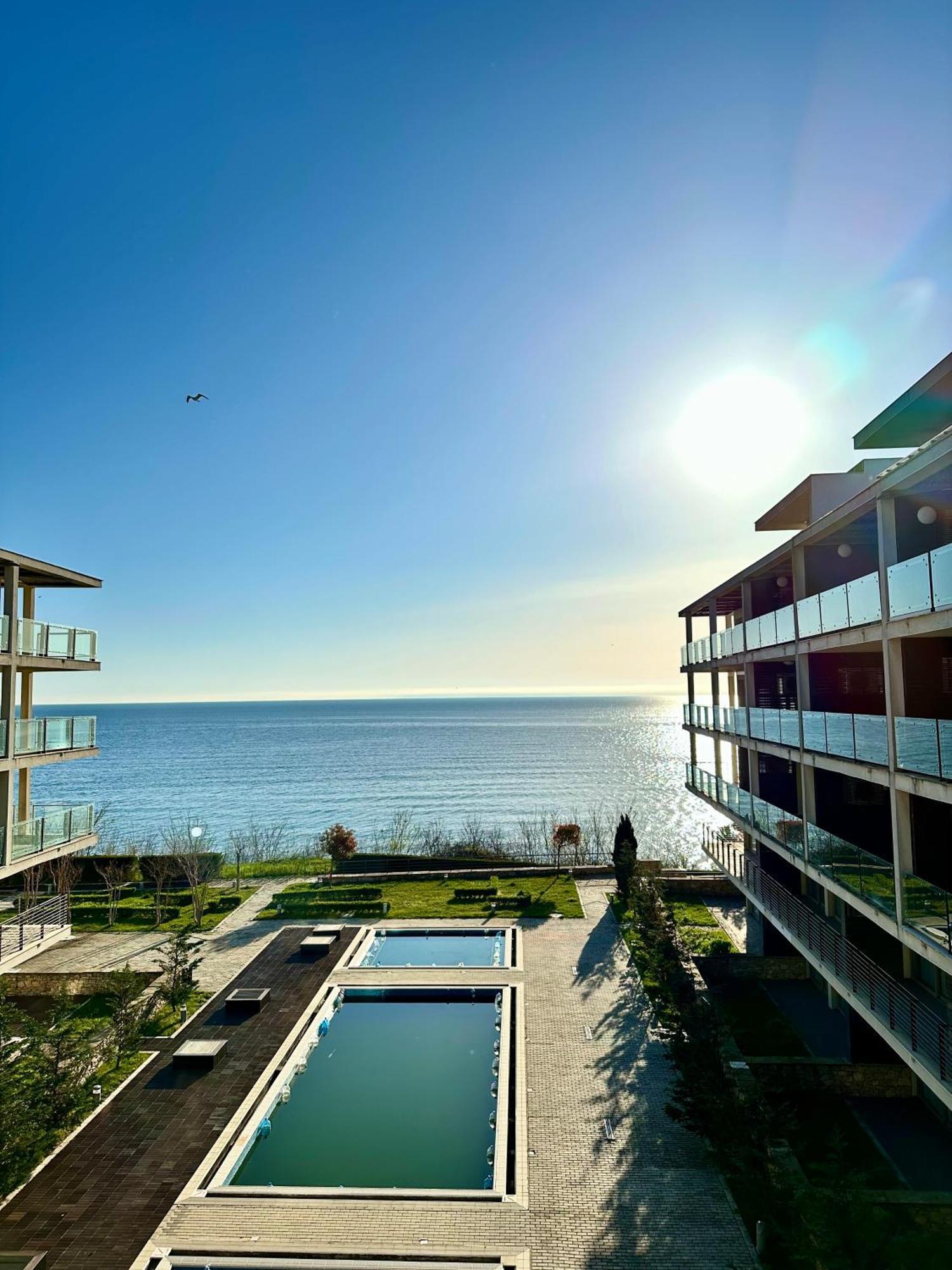 Sea View Penthouse Apartment Obzor Luaran gambar